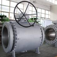 Side entry full bore trunnion mounted ball valve