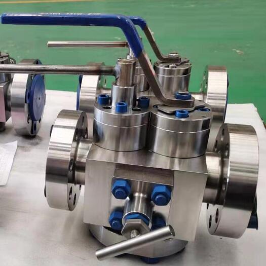 Double block and bleed Ball Valve